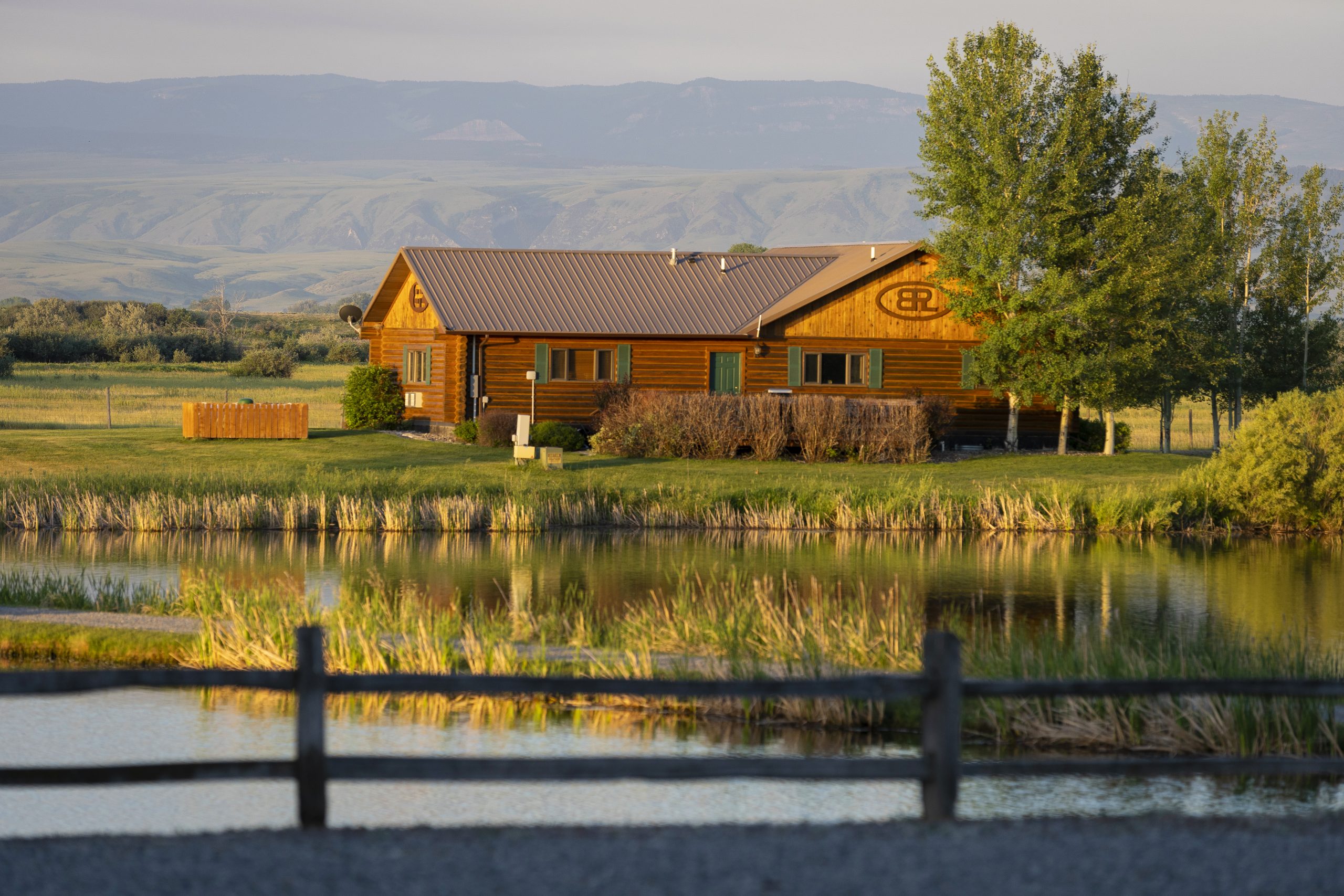 Bighorn River Lodge photo 2