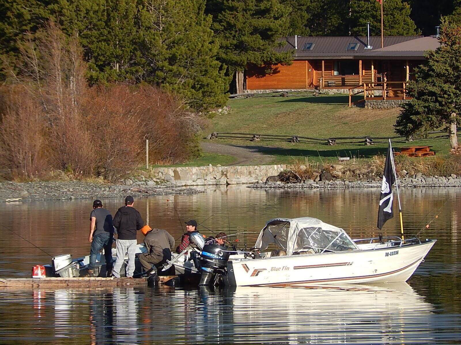 Chaunigan Lake Lodge photo 13