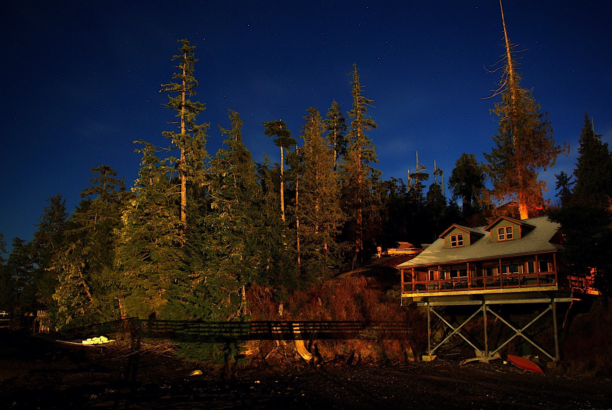 Chinook Shores Lodge photo 9