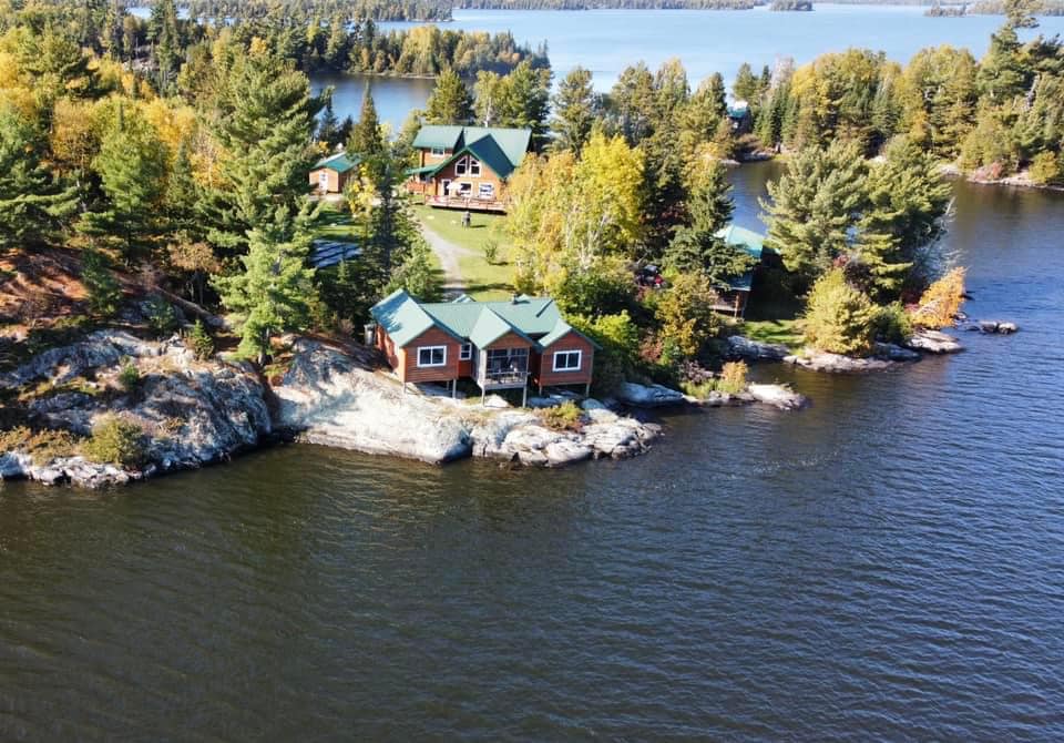 Eagle Lake Island Lodge photo 2