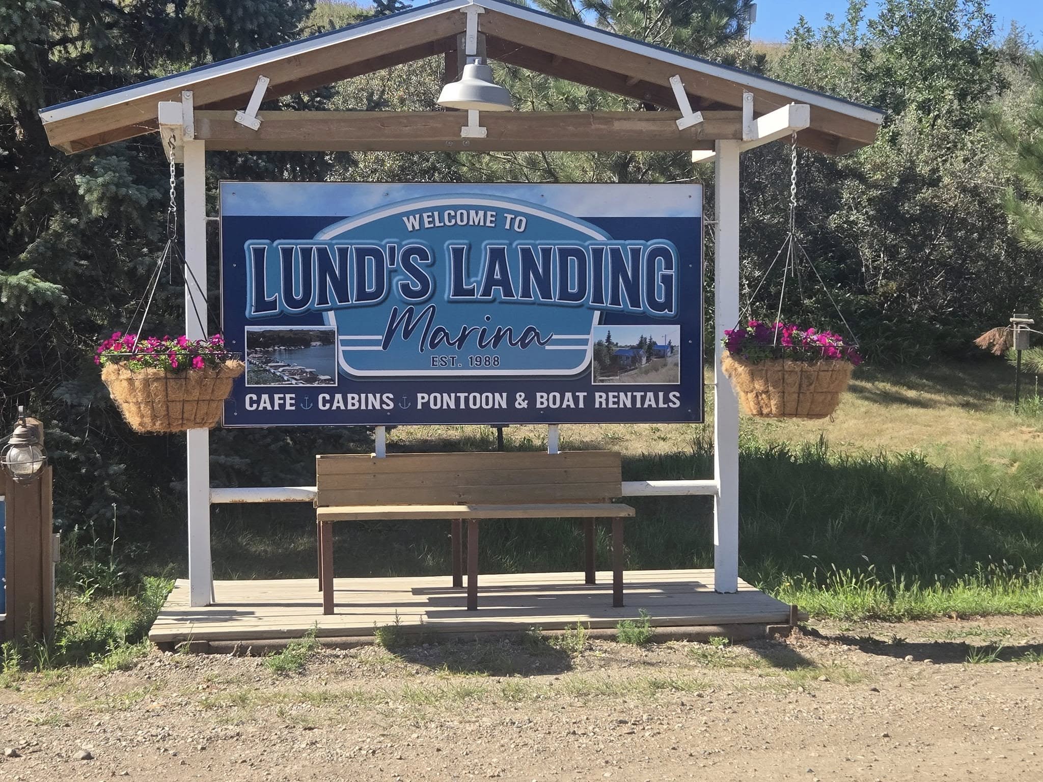 Lund’s Landing Marina photo 2