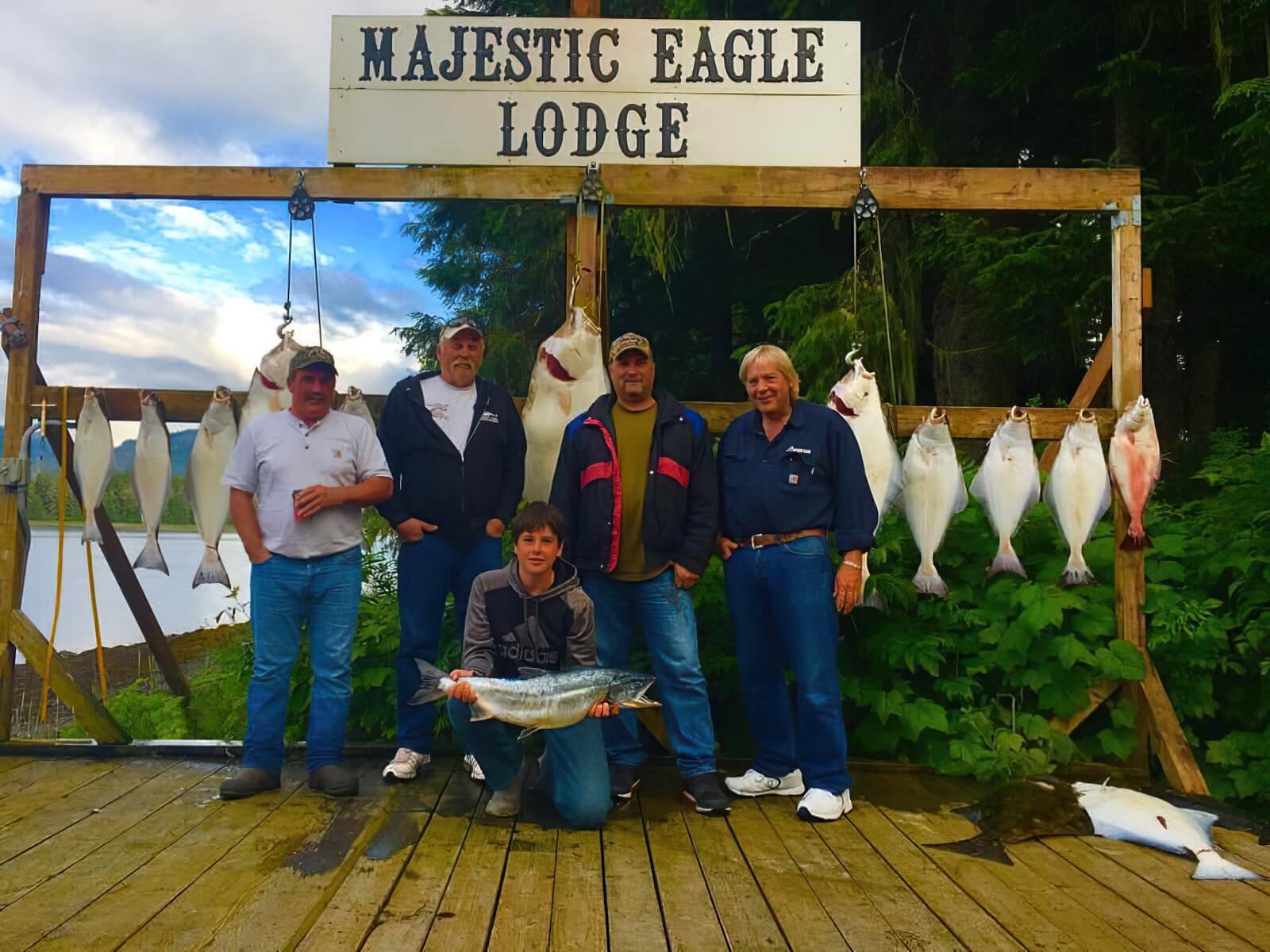 Majestic Eagle Lodge photo 10