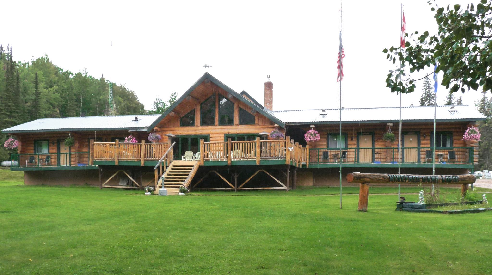 WINEFRED LAKE LODGE photo 2