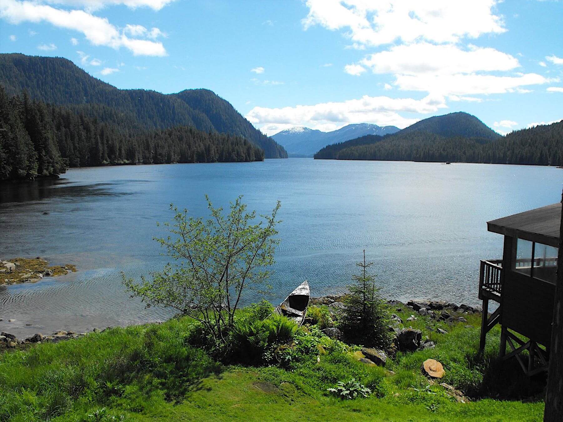 Yes Bay Lodge photo 12